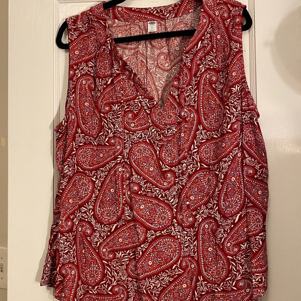 Burgundy paisley sleeveless blouse